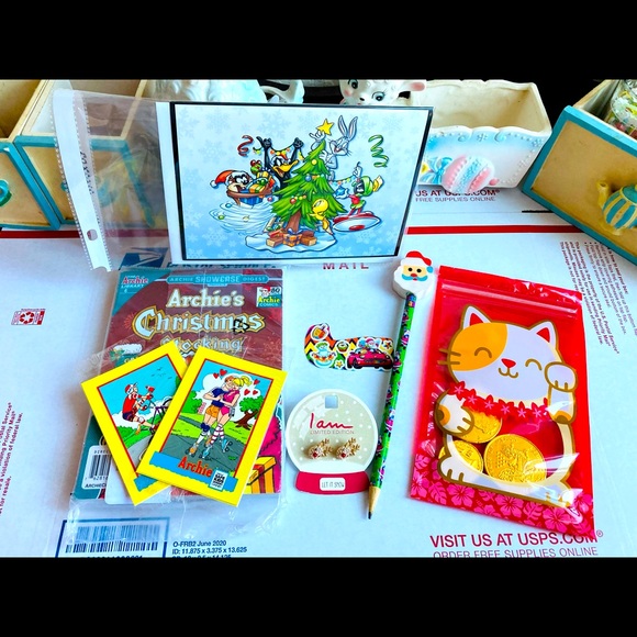 “Archies Christmas” Stocking Stuffer - Picture 1 of 13